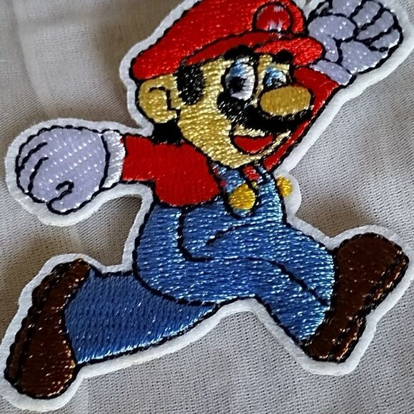 Applique/patch Mario  Iron On embroidered patch - Picture 2 of 2